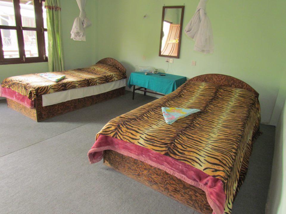 Chitwan Gaida Lodge Sauraha Extérieur photo